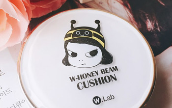 To Bee or Not to Bee: W.Lab W-Honey Beam Cushion in No. 21-Review &  Swatches – BeautyandtheCat's Beauty Blog